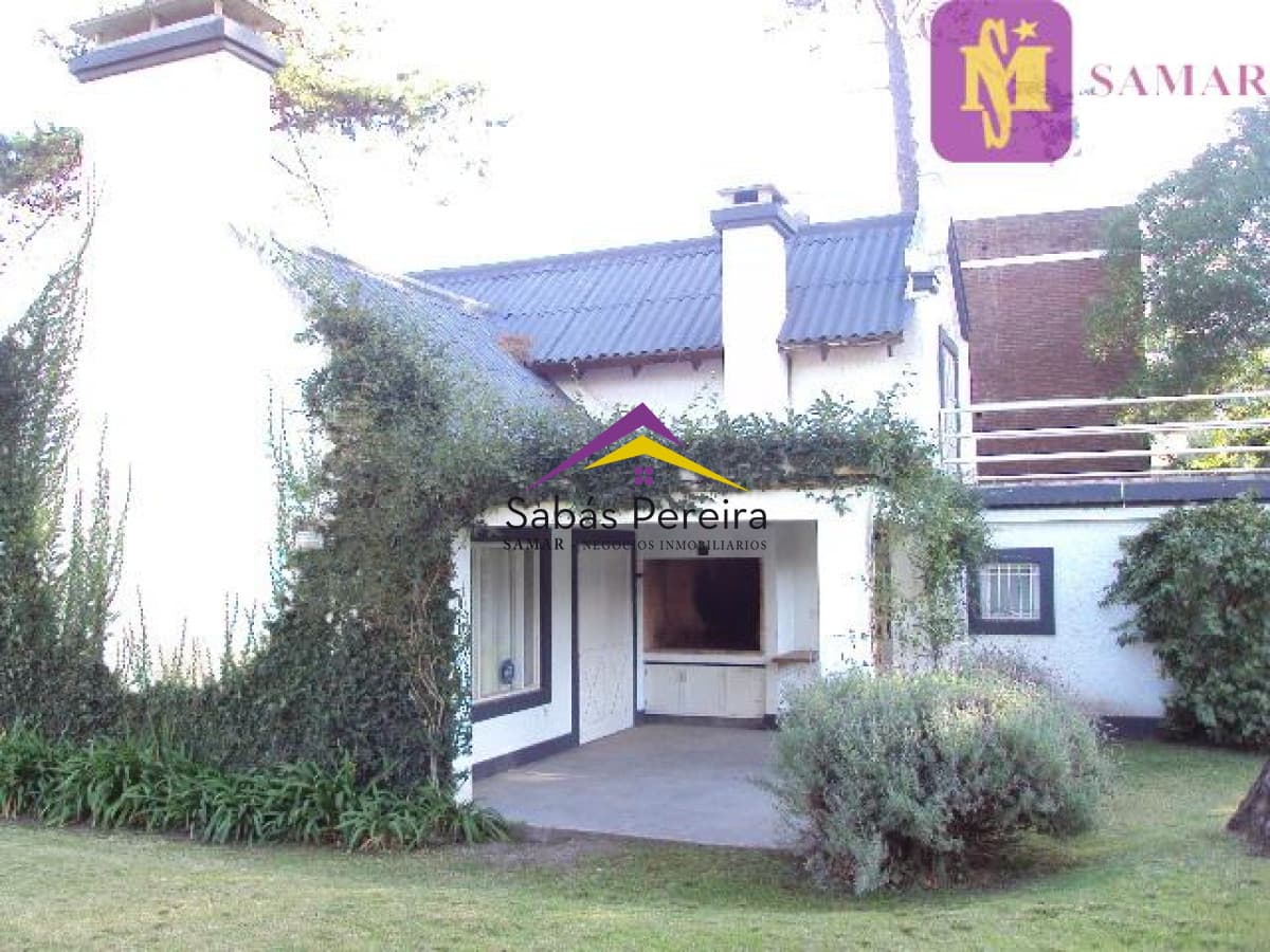 Casa ID.38214 - Casa en Venta parada 5 de la Playa Brava Aidy Grill