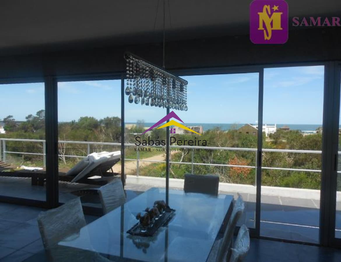 Casa ID.38379 - Casa 3 dormitorios en Punta Piedras, Manantiales, Punta del Este.