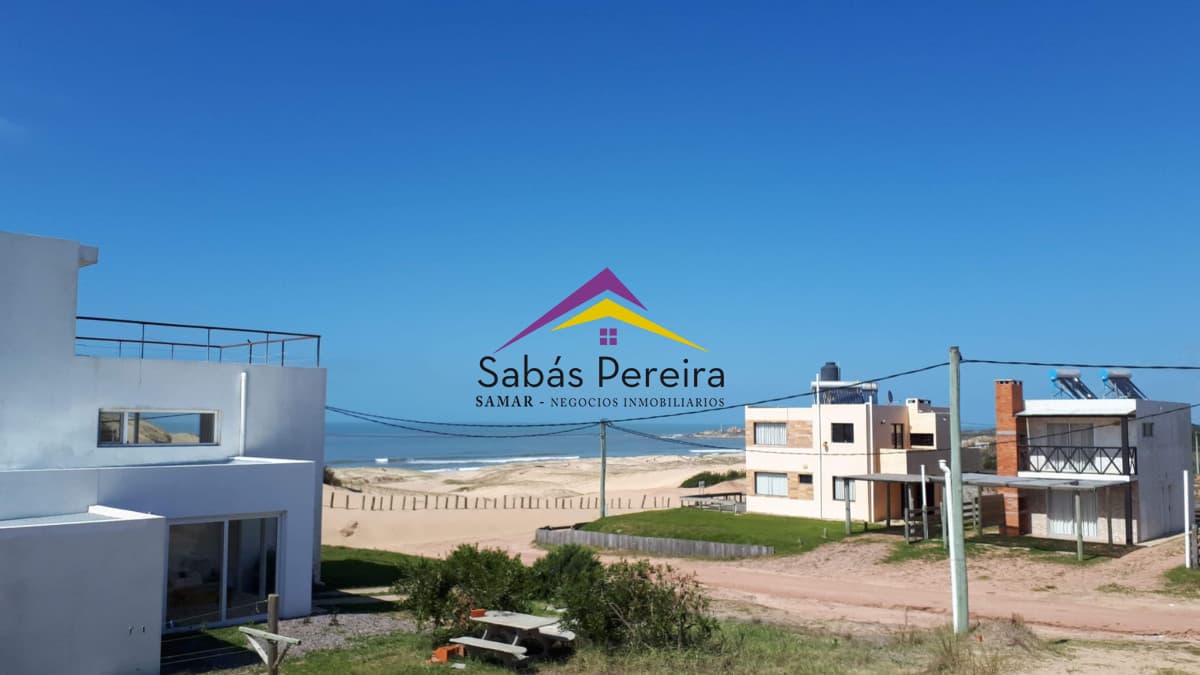 Casa ID.41280 - VENTA CASA PUNTA DEL DIABLO EN LA PLAYA