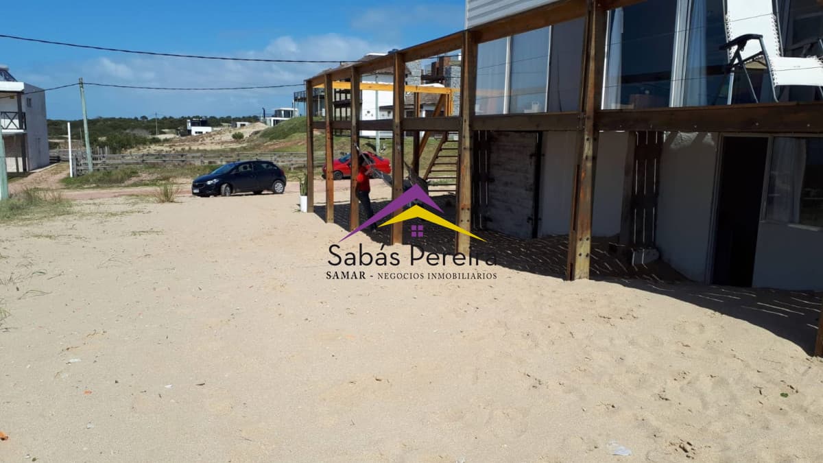 Casa ID.41280 - VENTA CASA PUNTA DEL DIABLO EN LA PLAYA