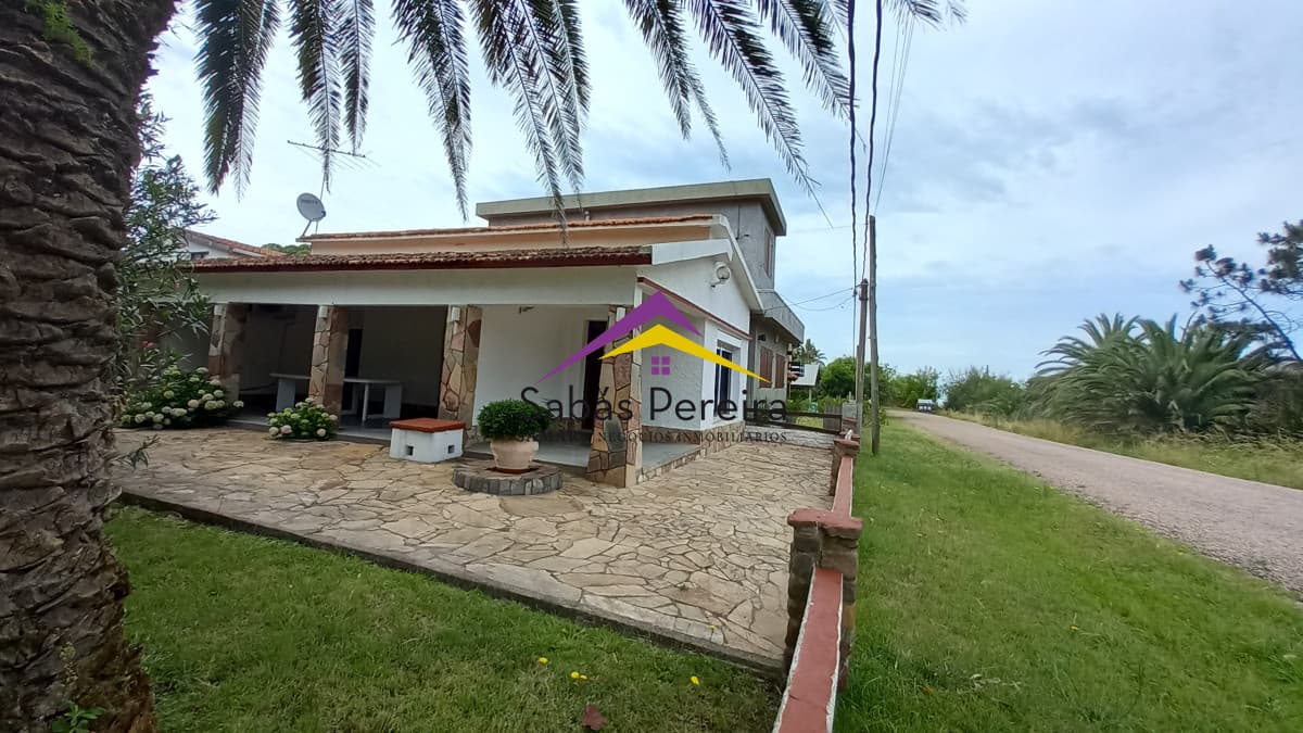 Casa ID.41362 - Venta casa de 3 dormitorios 1 baños en Las Flores, Piriapolis, Maldonado