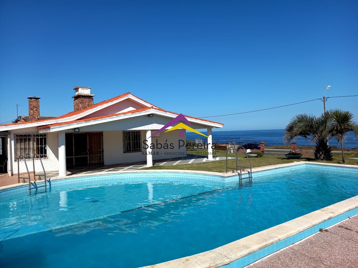 Casa ID.40917 - Venta casa 4 dormitorios, 5 baños, Playa Grande, Maldonado.