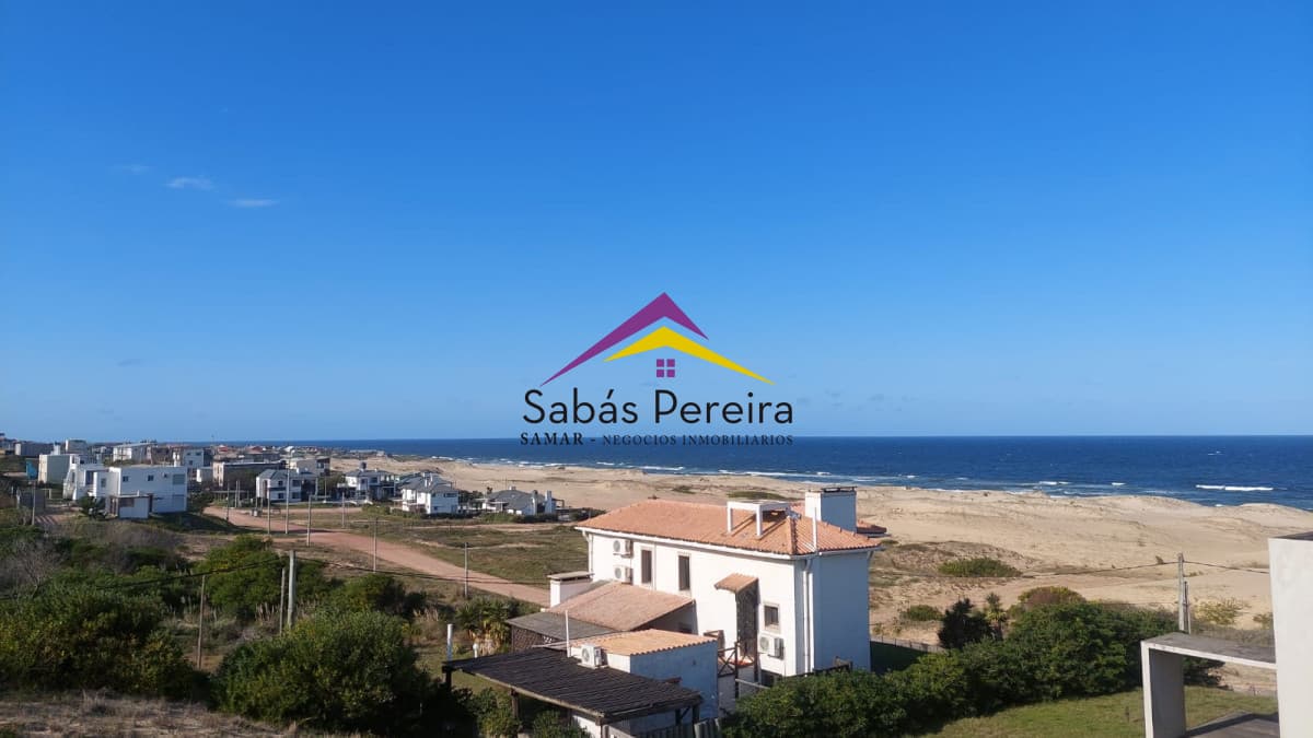 Casa ID.41280 - VENTA CASA PUNTA DEL DIABLO EN LA PLAYA