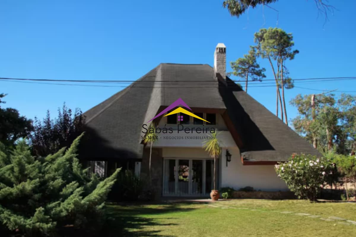 Casa en Mansa, 5 dormitorios *