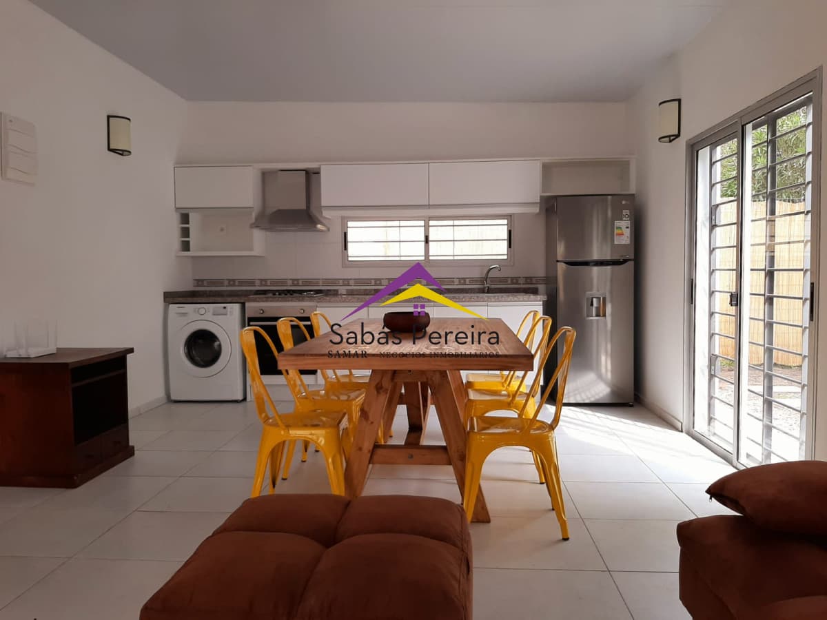 ALQUILER CASA 2 DORMITORIOS MANSA PUNTA DEL ESTE