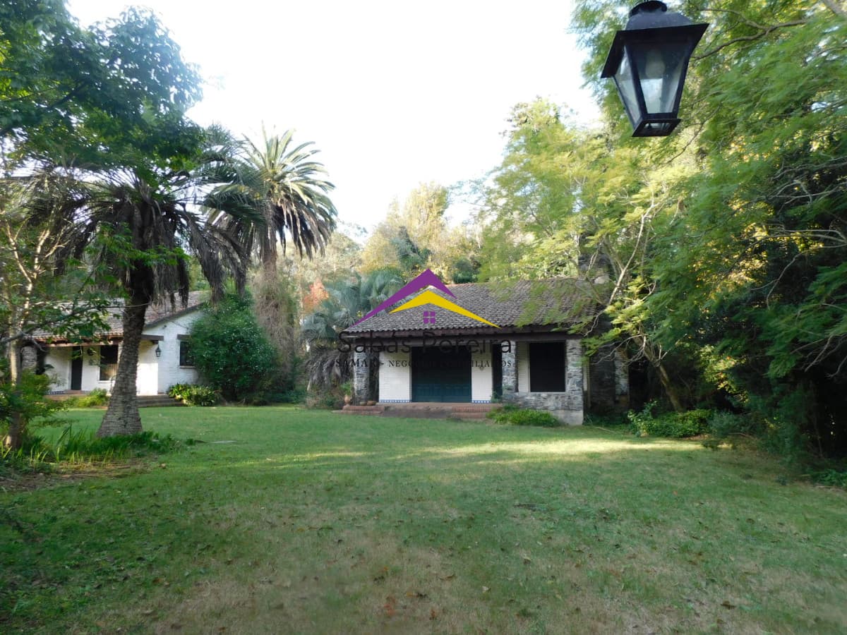 Chacra ID.41430 - Venta chacra 2 dormitorios, 2 baños, Estación las Flores, Piriapolis, Maldonado