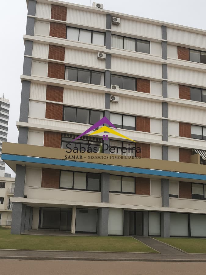 Local Comercial ID.41172 - VENTA Y ALQUILER LOCAL COMERCIAL PUNTA DEL ESTE