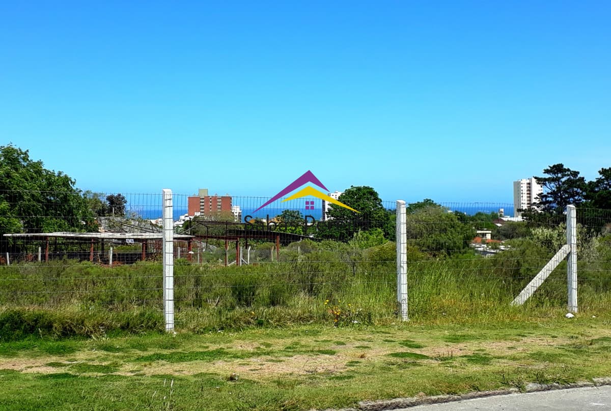 Terreno ID.40792 - Venta Terreno 8750m2 Centro Piriápolis, Maldonado