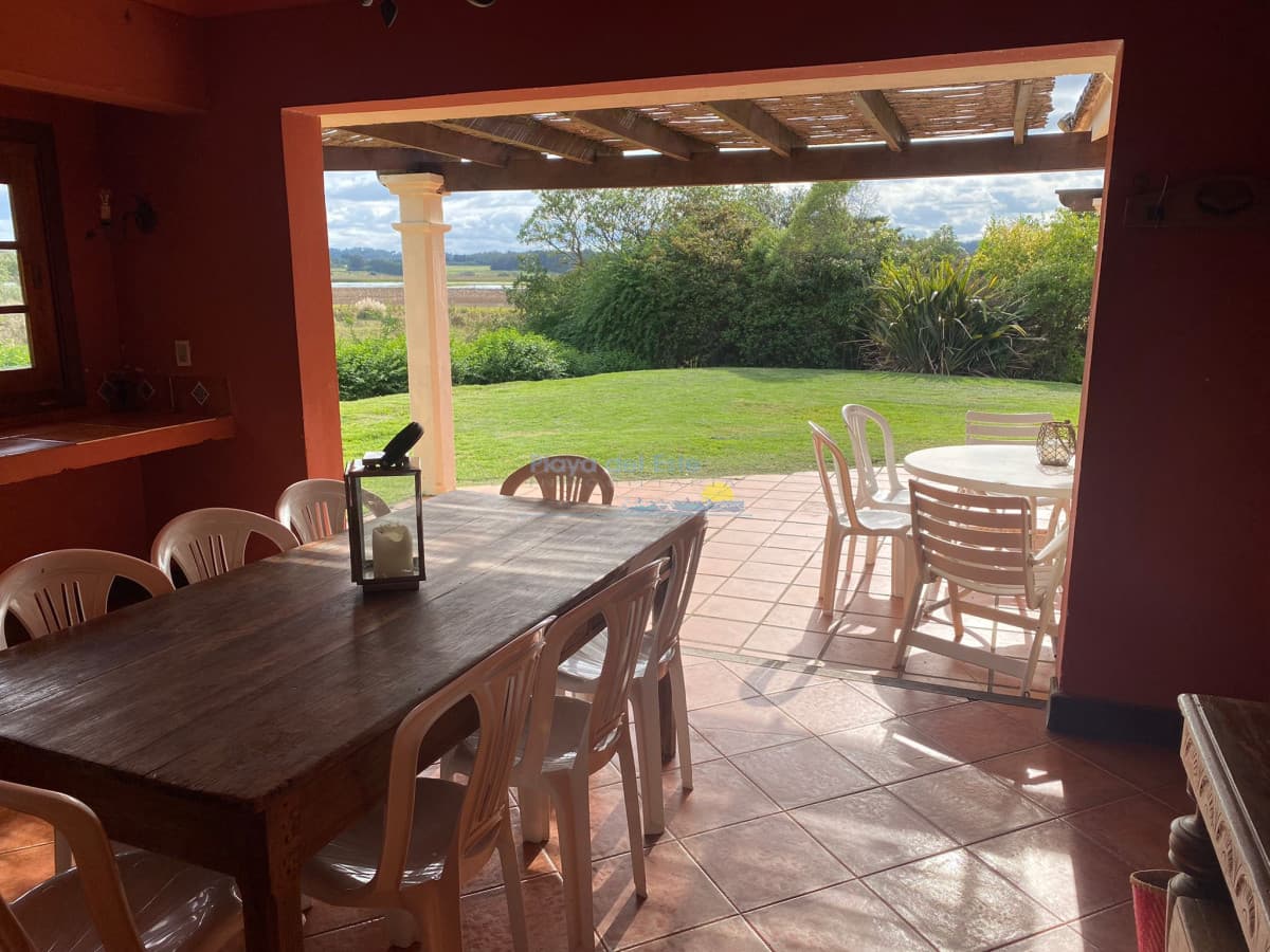 Casa 4 dormitorios  Pinares venta  - Inmobiliaria Playa del Este