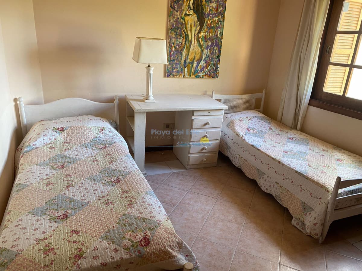 Casa 4 dormitorios  Pinares venta  - Inmobiliaria Playa del Este
