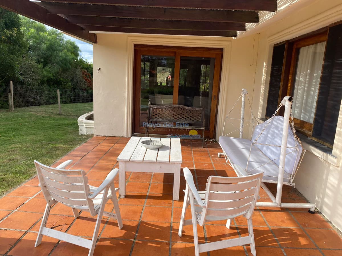 Casa 4 dormitorios  Pinares venta  - Inmobiliaria Playa del Este