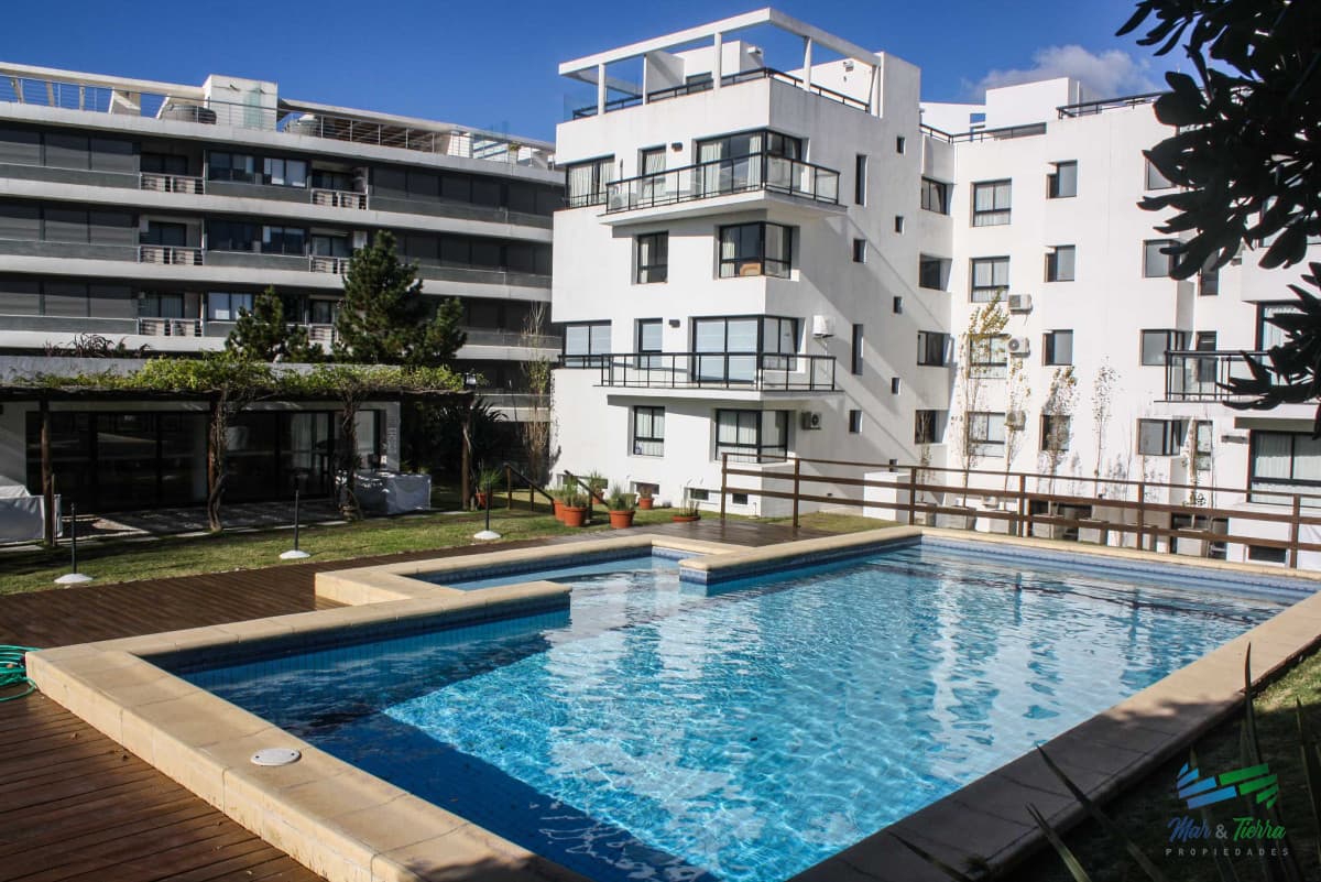 En Venta Apartamento 3 Dormitorios playa Brava, Rincón del Indio, Punta del Este,