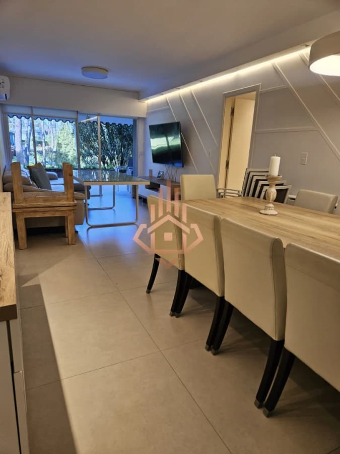 VENDO 4 DORMITORIOS EN PUNTA DEL ESTE NUEVO