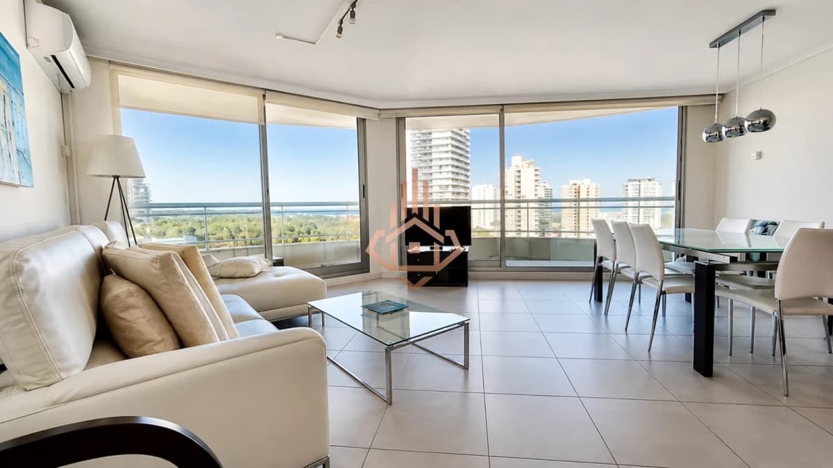 SE VENDE APARTAMENTO DE 3 DORMITORIOS EN SUITE EN PLAYA BRAVA FULL AMENITIES
