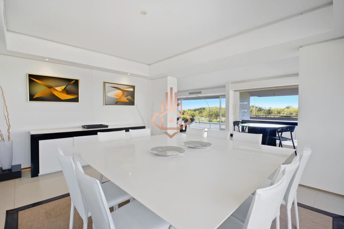 ESPECTACULAR APARTAMENTO EN VENTA DE 6 DORMITORIOS 6 COCHERAS INCREIBLE TERRAZA CON PISCINA PRIVADA