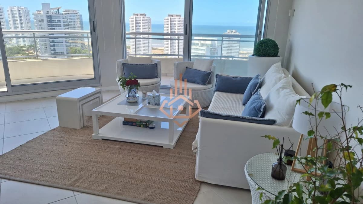 Venta Apartamento 3 dormitorios 3 baños