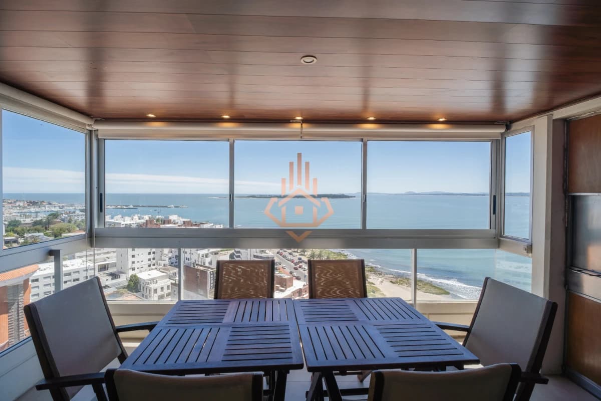 Venta apartamento 4 dormitorios, Punta del Este, edificio el Torreon