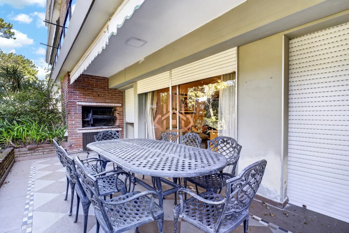 Venta Apartamento de 4 dormitorios en Punta del Este