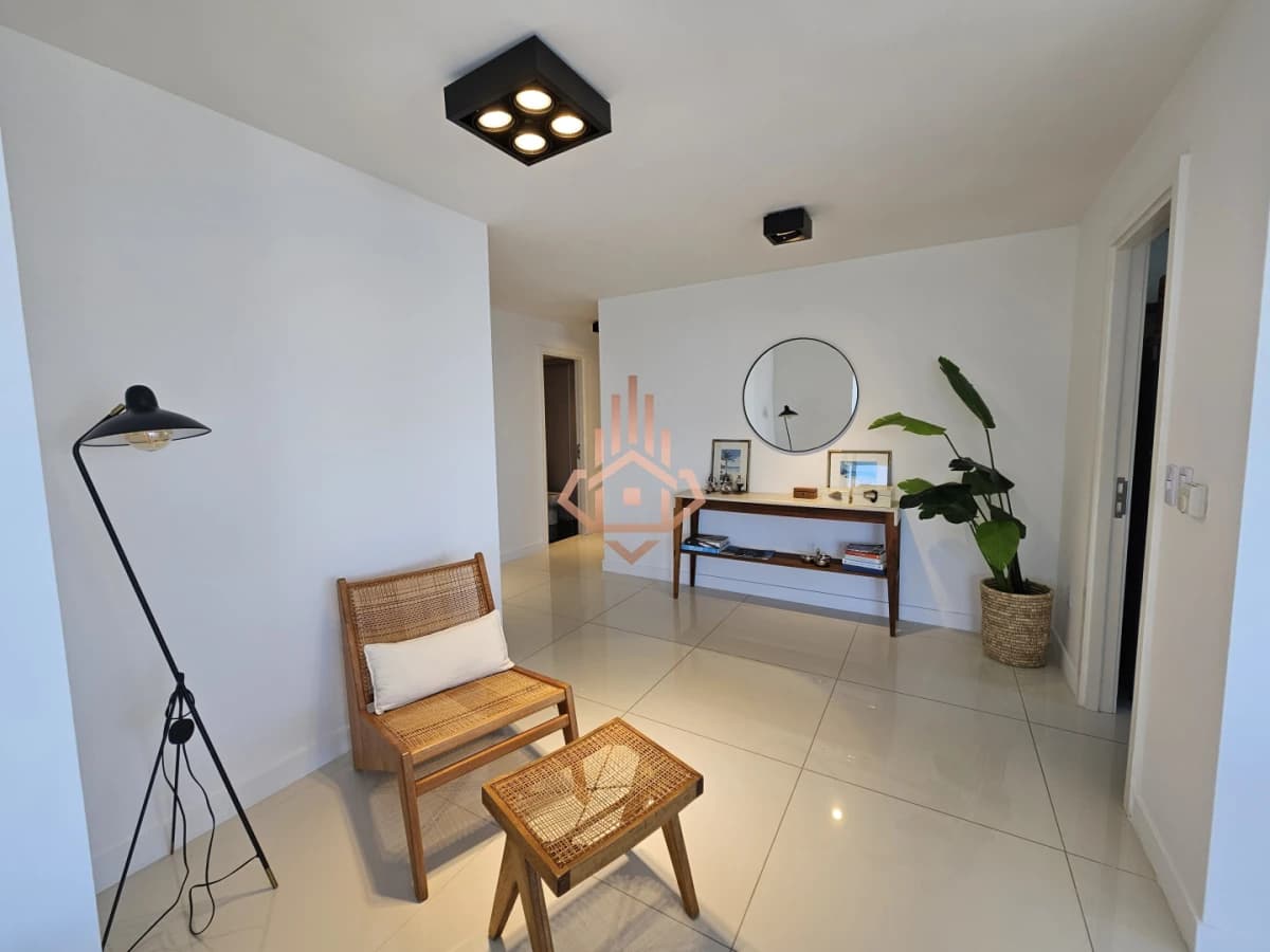 SE VENDE HERMOSO DEPARTAMENTO PISO 9 CON 3 DORMITORIOS EN SUITE