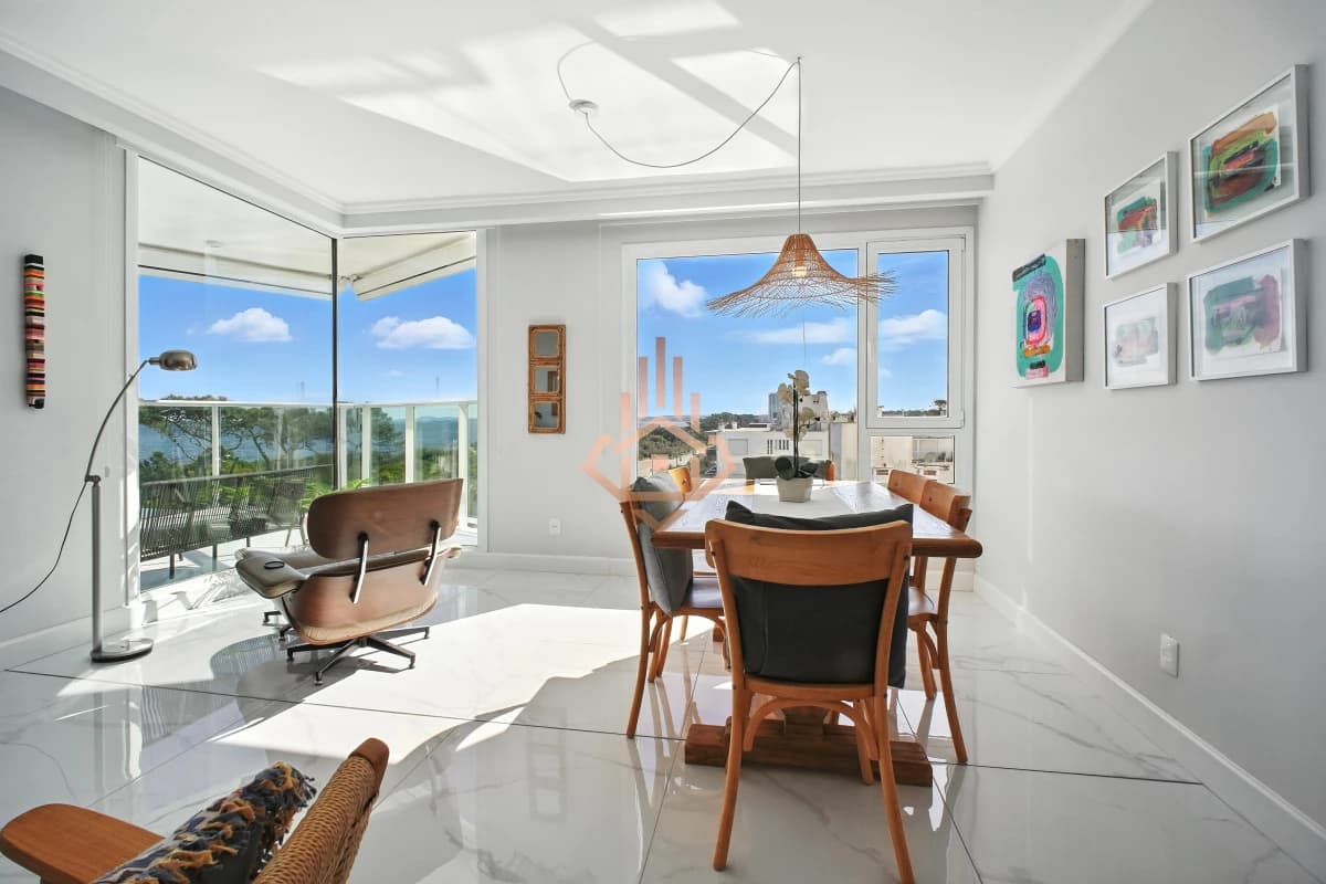 Apartamento en Venta 3 suites + servicio en Paramount Tower, Playa Mansa