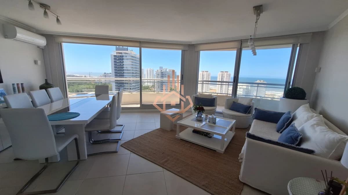 Venta Apartamento 3 dormitorios 3 baños