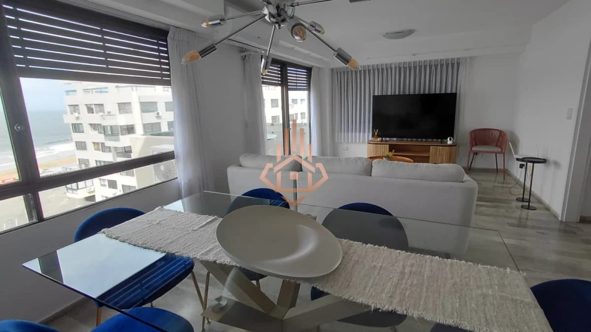 Apartamento PENTHOUSE en Alquiler Anual