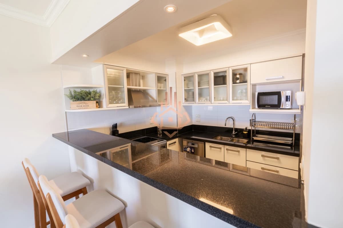 Apartamento en venta Playa Mansa 4 ambientes
