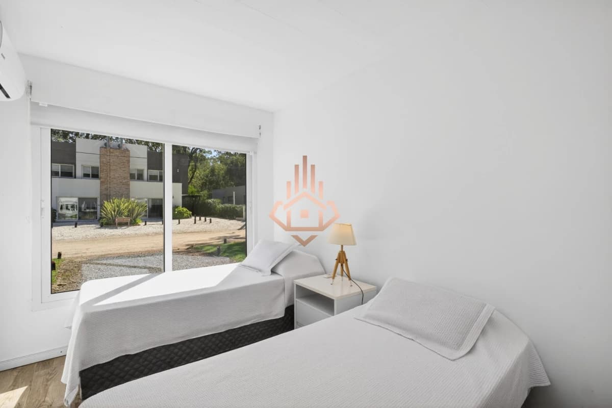 Casa en venta Complejo Solanas terreno amplio excelente distribución