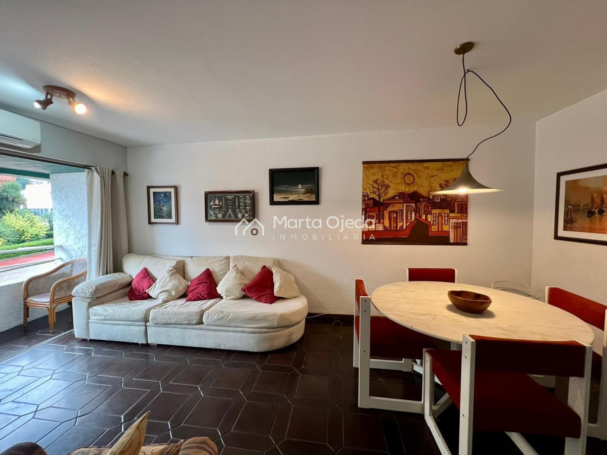 Apartamento ID.41664 - Venta departamento 2 dormitorios en Edificio Positano, Playa Mansa, Península