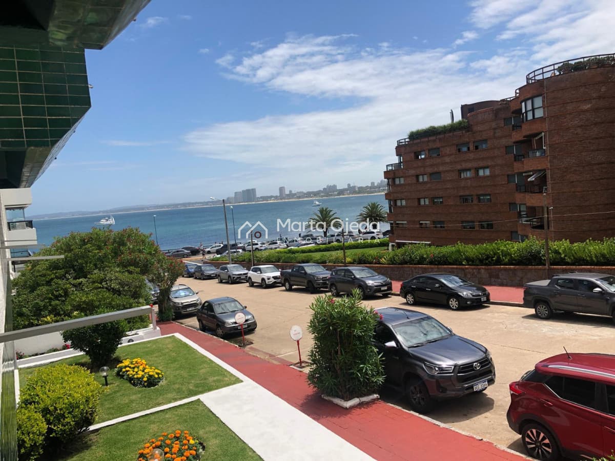Apartamento ID.41664 - Venta departamento 2 dormitorios en Edificio Positano, Playa Mansa, Península