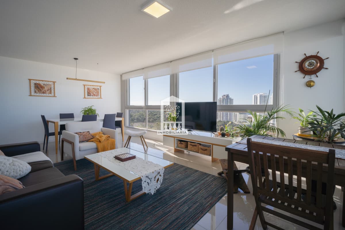 Venta Apartamento esquinero con vista 180° - Edificio ONE Torre II