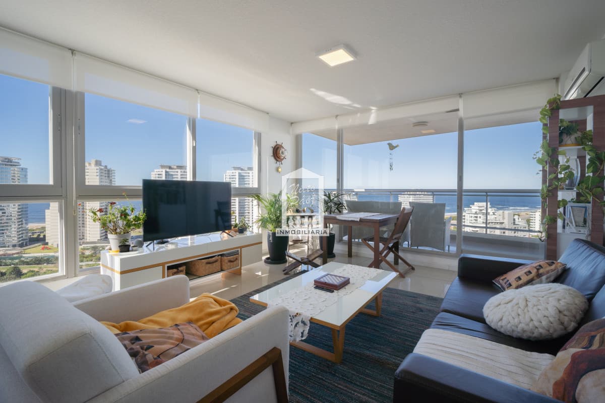 Venta Apartamento esquinero con vista 180° - Edificio ONE Torre II