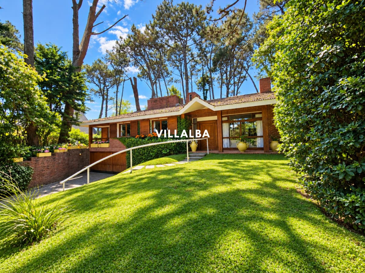 VENTA DE CASA EN SAN RAFAEL. GRAN TERRRENO A 600 METROS DEL MAR