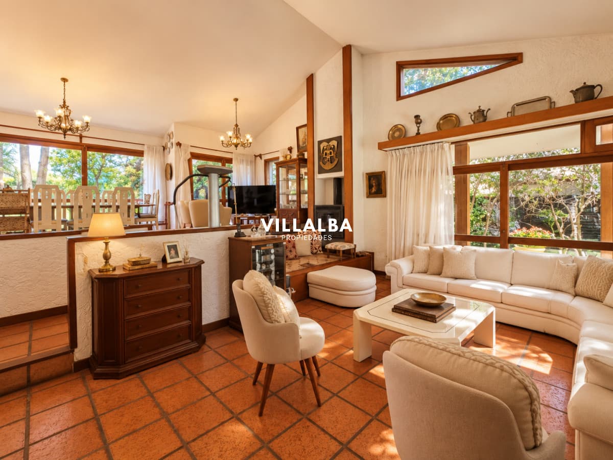 VENTA DE CASA EN SAN RAFAEL. GRAN TERRRENO A 600 METROS DEL MAR