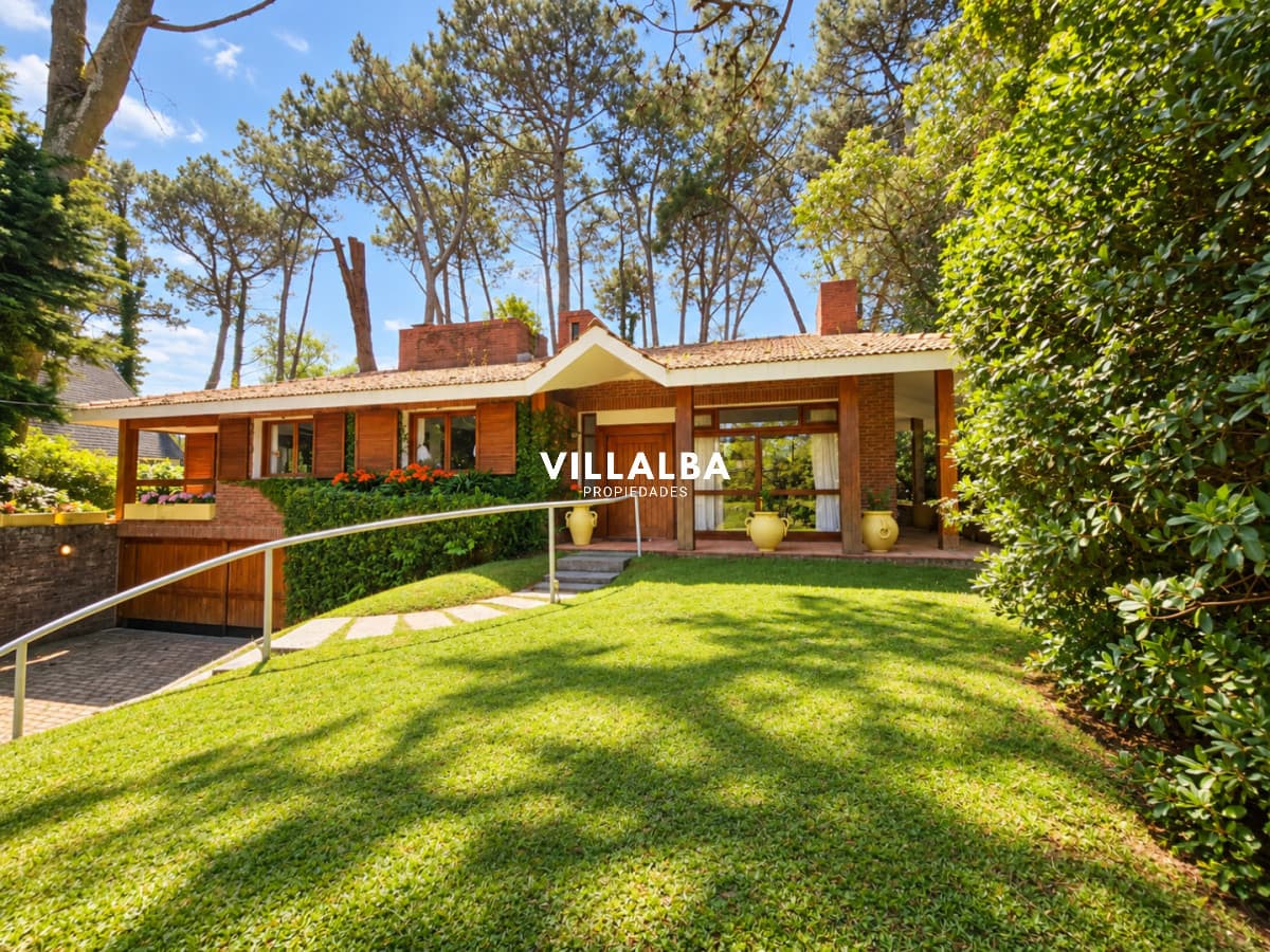 VENTA DE CASA EN SAN RAFAEL. GRAN TERRRENO A 600 METROS DEL MAR