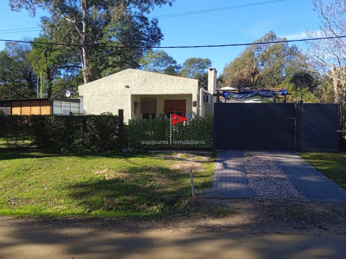 Casa ID.355 - Venta dos casas en un padrón playa hermosa