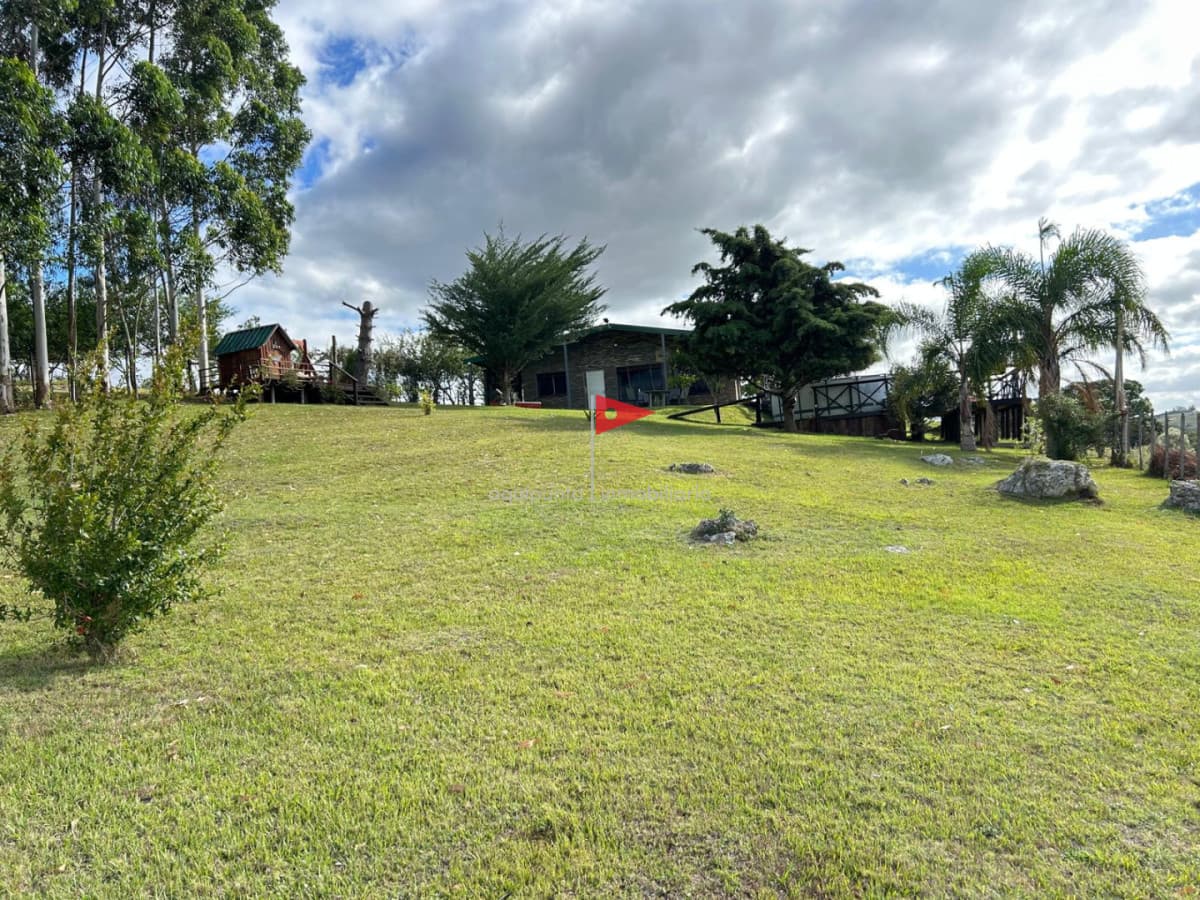 Chacra ID.279 - Venta hermosa Chacra Minas con casa y galpón