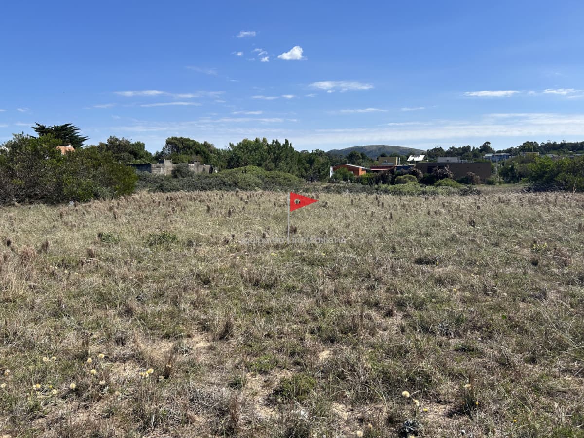 Terreno ID.236 - Venta terreno punta negra media cuadra playa