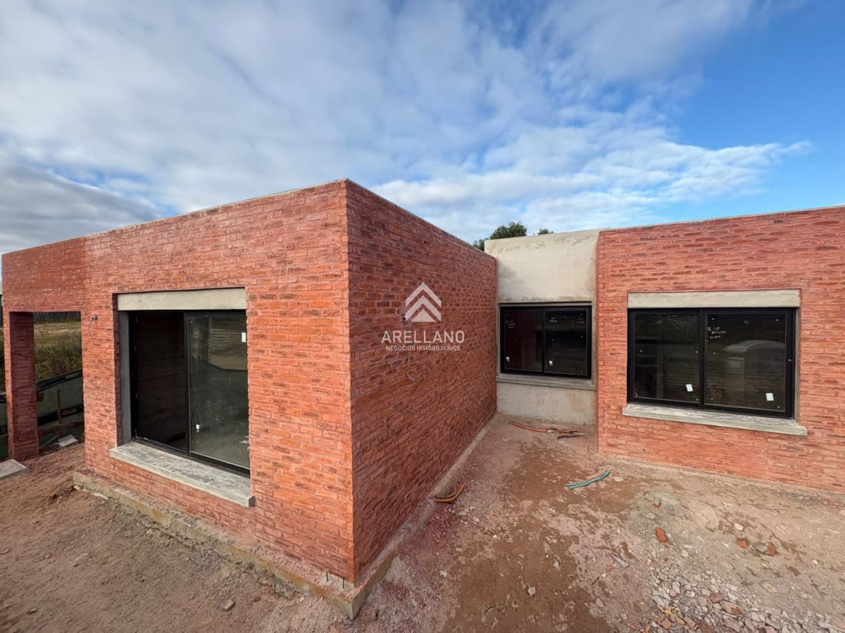 Casa ID.5808 - Venta Casa 2 dormitorios Tradicional a estrenar Pinares