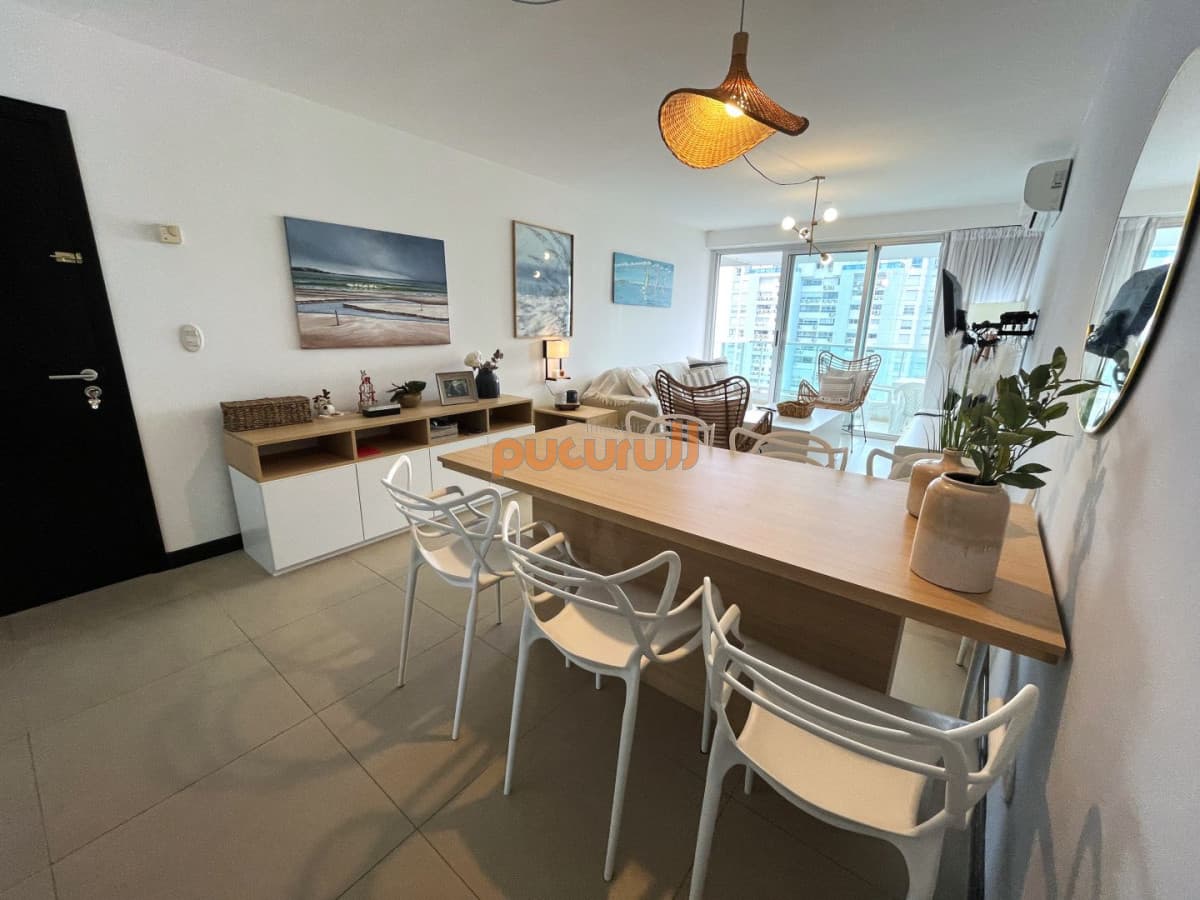 Apartamento en Venta 2 dormitorios Playa Mansa, Edificio Gala Tower