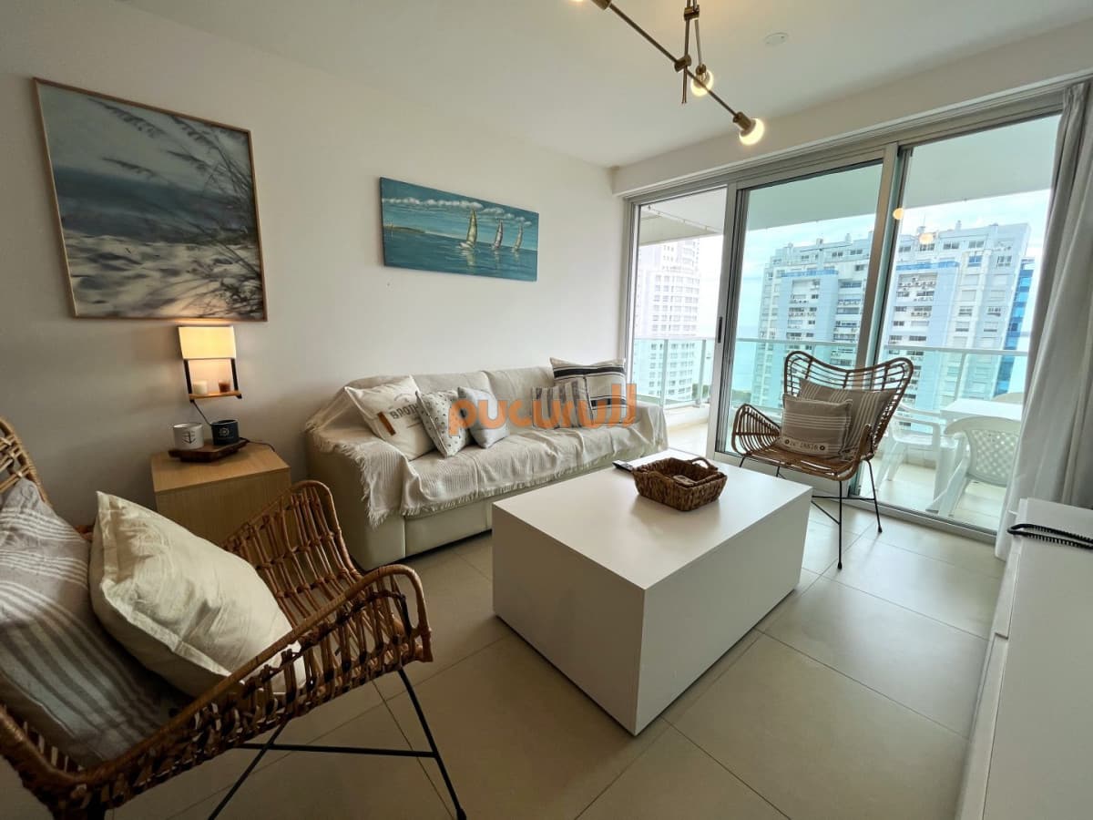 Apartamento en Venta 2 dormitorios Playa Mansa, Edificio Gala Tower