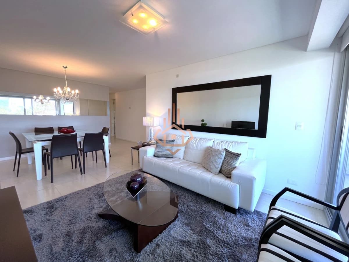 Venta de Apartamento 3 Dormitorios en Playa Mansa, Torre del Mar, Punta del Este