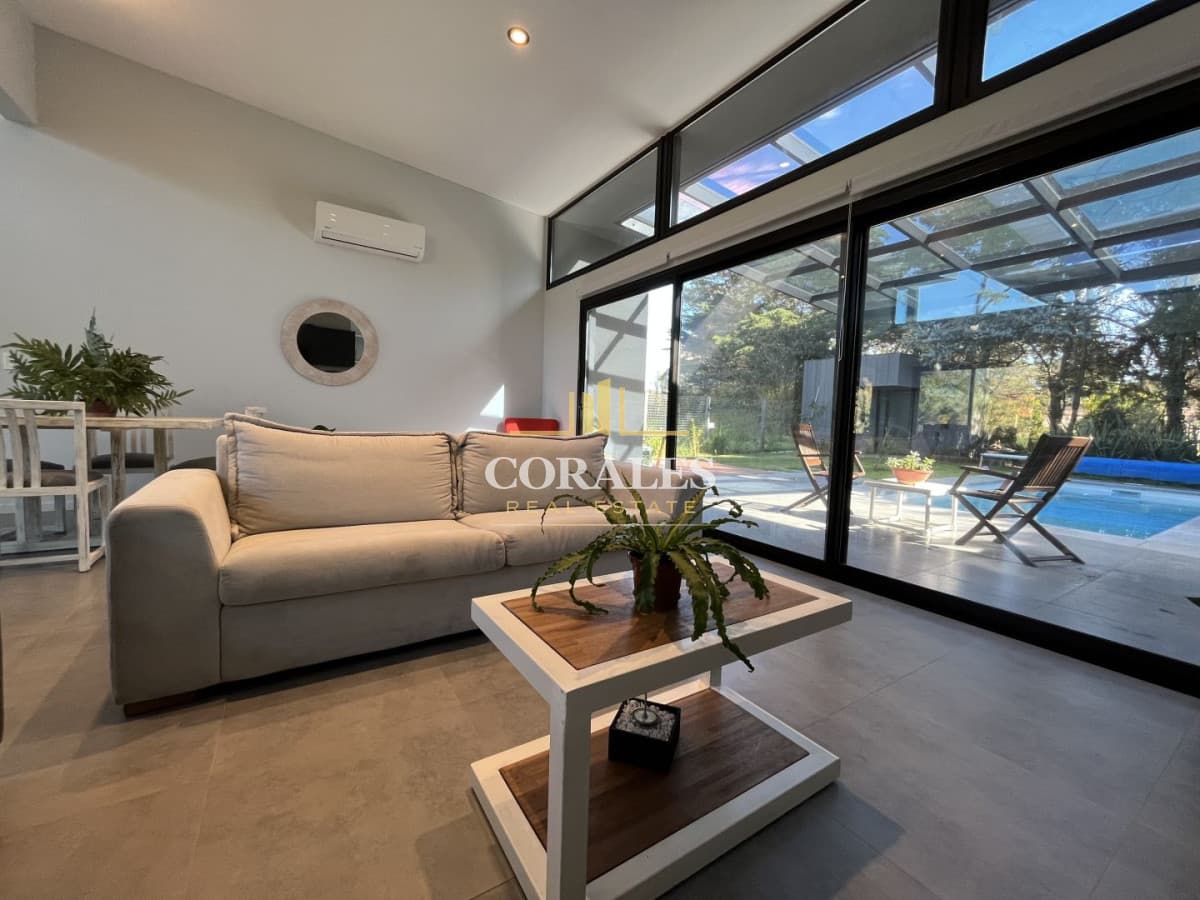 Casa en venta con 3 Dormitorios en Lugano, Punta del Este