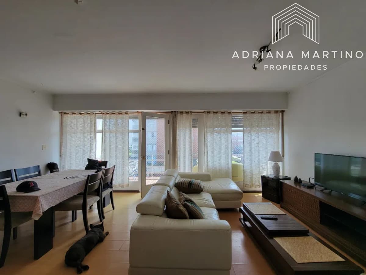 Venta apartamento de 2 Dormitorios, Playa mansa,Punta del este
