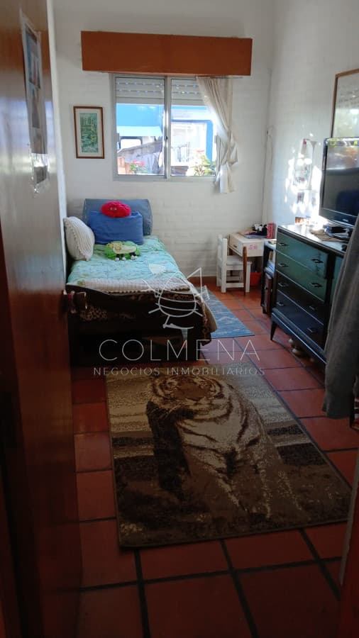 SE VENDE CASA 3 DORMITORIOS EN LAUSANA