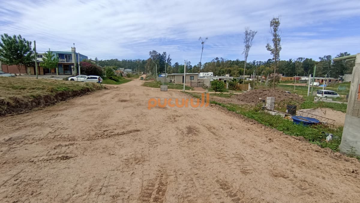 SE VENDE TERRENO 300 M2 EN LA QUERENCIA LISTO PARA CONSTRUIR