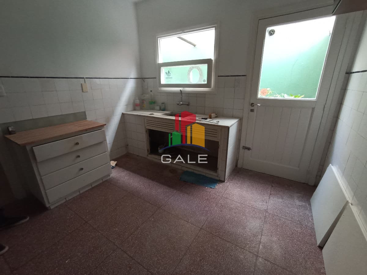 Gale Propiedades & Escribanía Apartamento ID.4512 - SE VENDE APARTAMERTO 1 DORM AMPLIO CENTRO DE MALDONADO