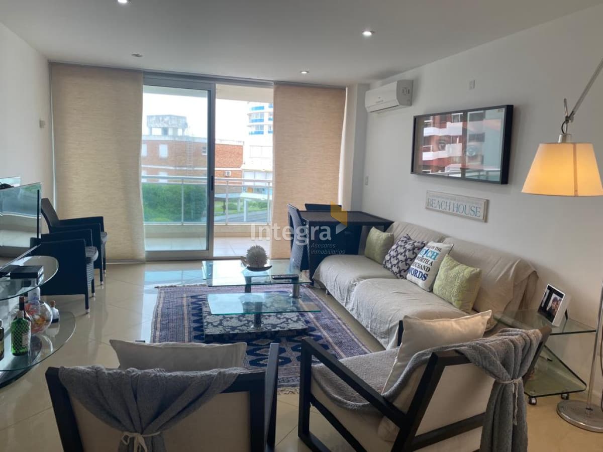 OPORTUNIDAD!!  APARTAMENTO DE 3 DORMITORIOS EN PUNTA