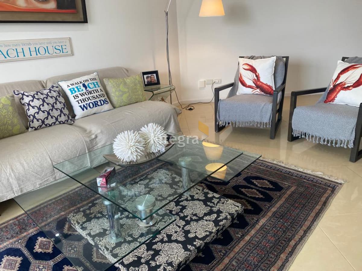 OPORTUNIDAD!!  APARTAMENTO DE 3 DORMITORIOS EN PUNTA