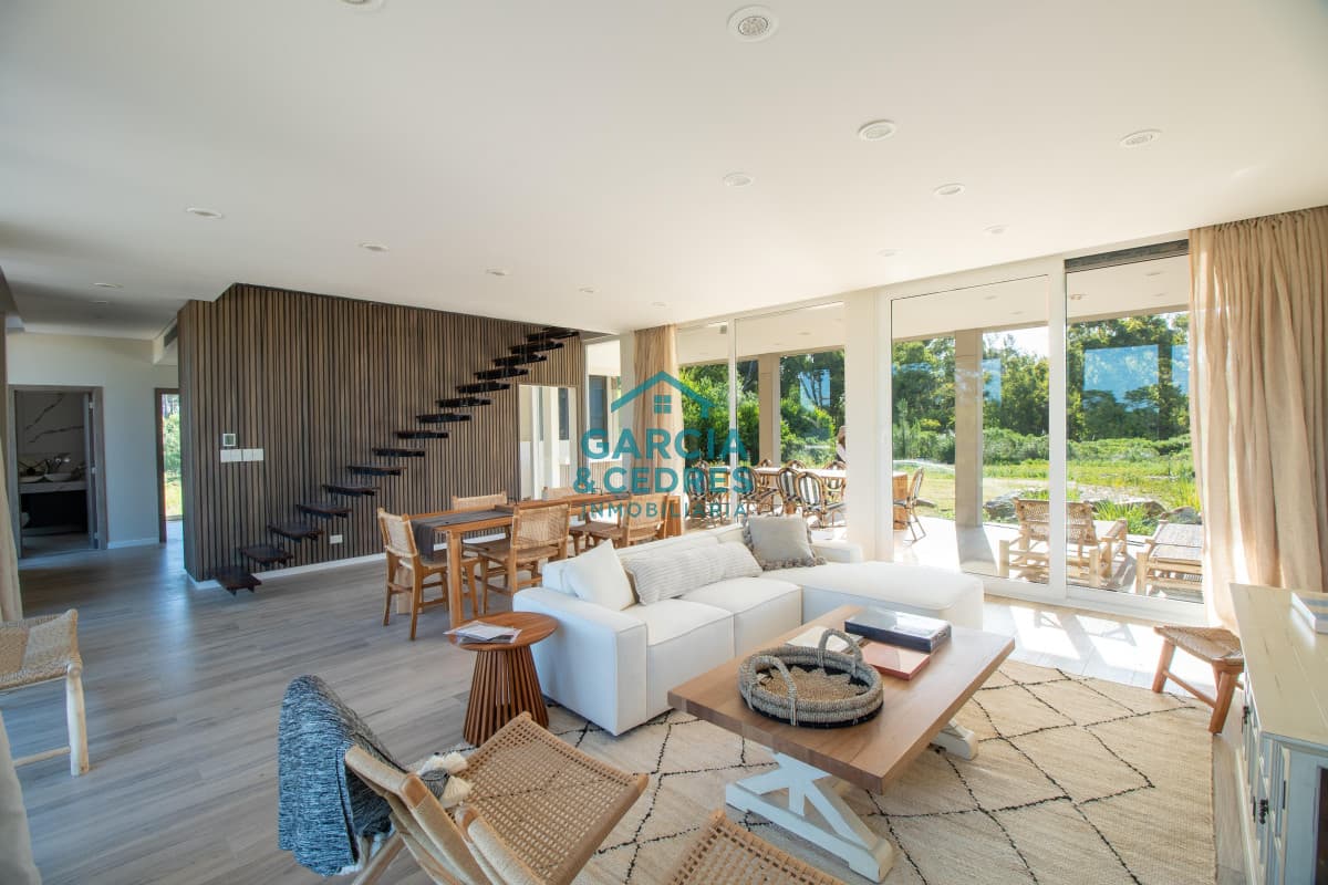 Excelente Moderna Casa Reserva Montoya La Barra